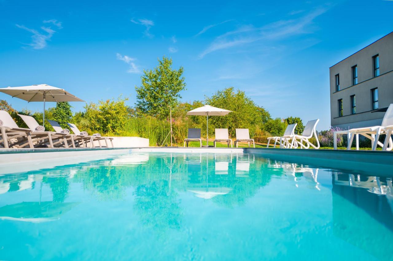 Hotel Western & Restaurant Les Humanistes Colmar Nord 4*